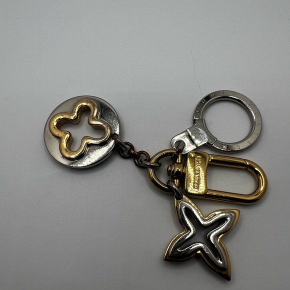 GUC Louis Vuitton Gold and Silver Insolence Key Holder Charm - Picture 2 of 3